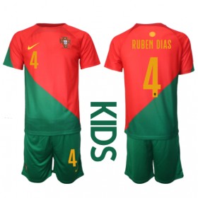Baby Fußballbekleidung Portugal Ruben Dias #4 Heimtrikot WM 2022 Kurzarm (+ kurze hosen)